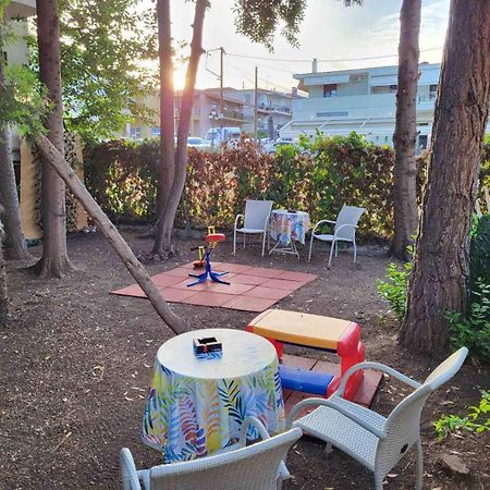 Hotel Agni -Enoikiazomena Diamerizmata Kallithea  Luaran gambar